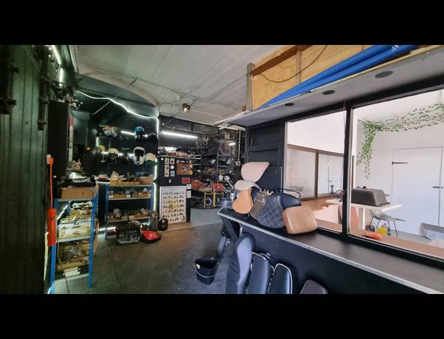 3,450M² BUILDING FOR SALE IN SALT RIVER